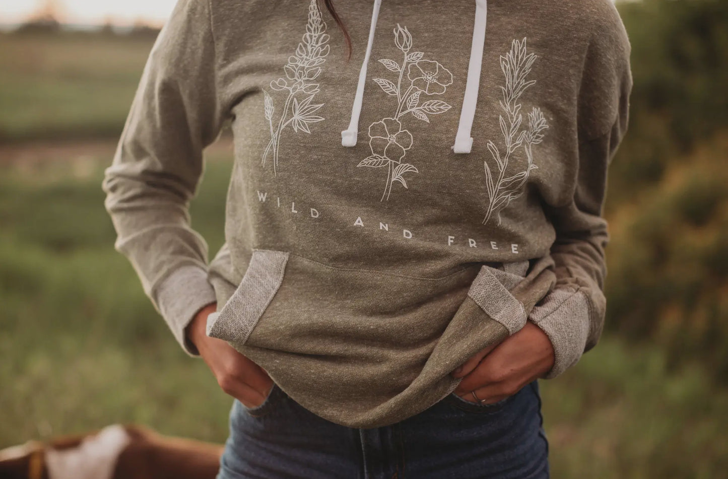 Wild & Free Hodie