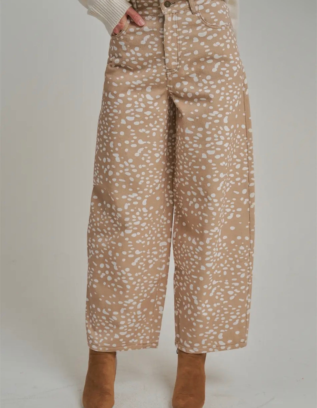 Fawn Barrel Print - Leg Pants