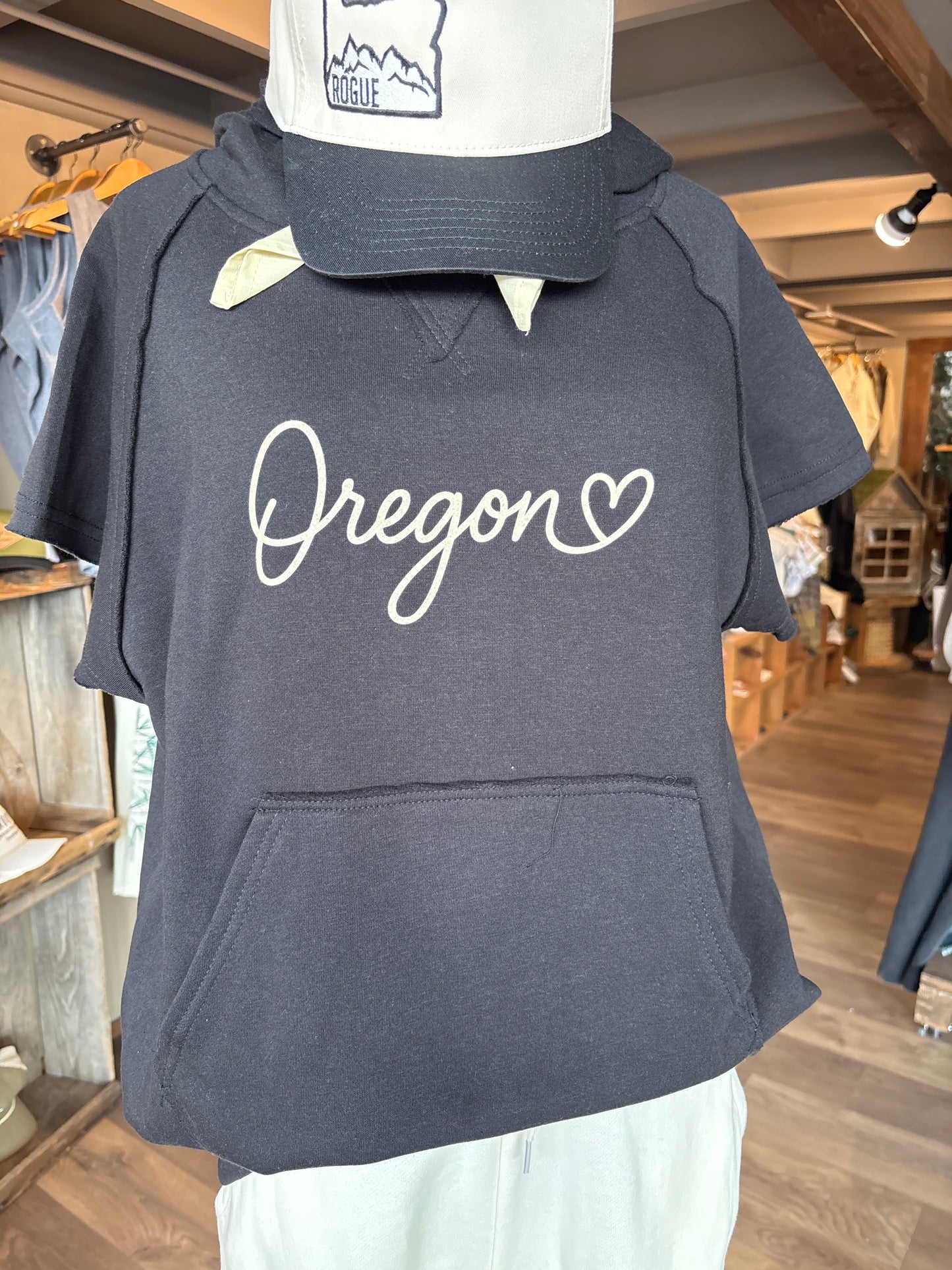 Oregon Heart Short Sleeve Hoodie