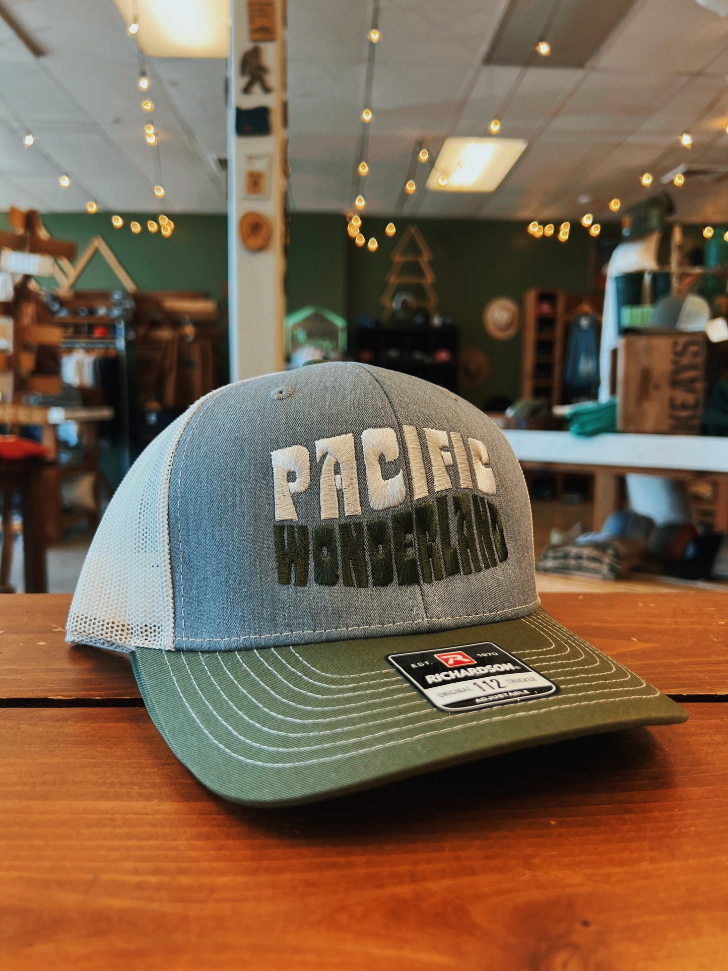 Pacific Wonderland Hat